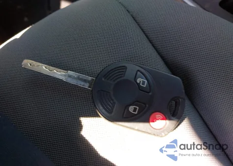 2016 Ford Escape Se z USA, uszkodzony, nr VIN 1FMCU9GX2GUB28151